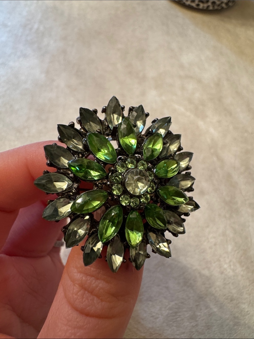 Green gem brooch
